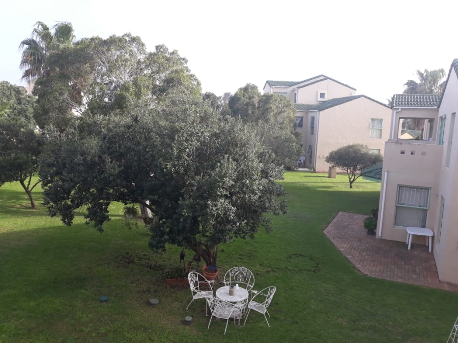 To Let 2 Bedroom Property for Rent in Greenways Golf Estate Western Cape